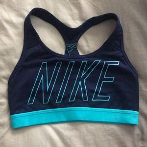 XS Nike sports bra